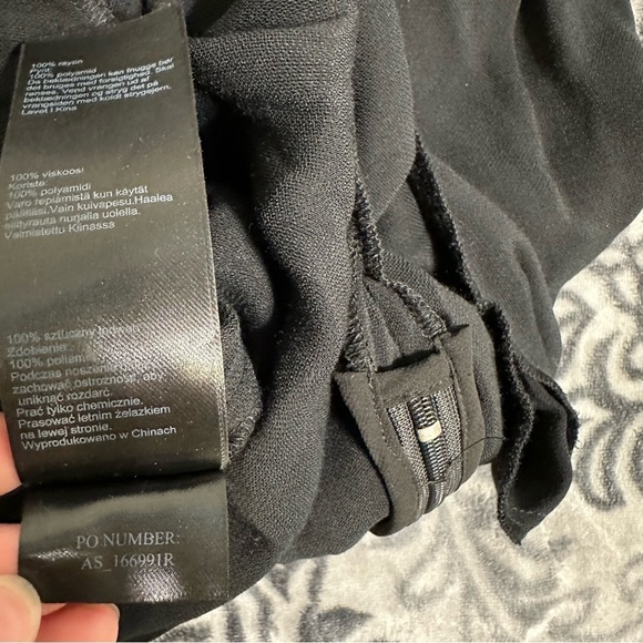 AllSaints black Cate wide leg jumpsuit size small 100% Rayon - Picture 8 of 15